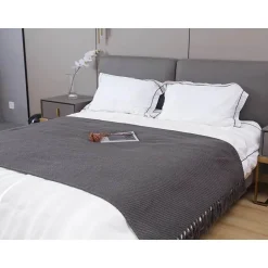 Nordische Wolldecke – Gemütliches Must-have für Zuhause und unterwegs