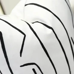 Nordischer Luxus-Kissenbezug – Schwarz-weißer Liniendruck, 50 x 50 cm