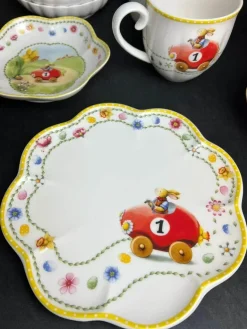 Oster-Tulpen-Geschirrset – Frühlingsinspiriertes Serviergeschirr aus Keramik