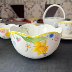 Oster-Tulpen-Geschirrset – Frühlingsinspiriertes Serviergeschirr aus Keramik