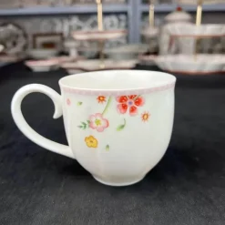 Oster-Tulpen-Geschirrset – Frühlingsinspiriertes Serviergeschirr aus Keramik