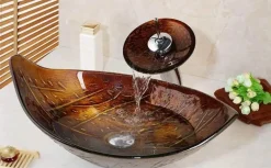 Ovales Aufsatzwaschbecken aus gehärtetem Glas mit Wasserfall-Wasserhahn-Kombination