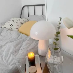 Pilz-Tischlampe – Kreatives Nachtlicht für die Heimdekoration