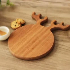 Pizzastein aus Holz – exquisites Design in Geweihform