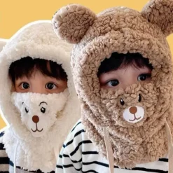 Plüschbär-Schalmaske – warmes Winteraccessoire