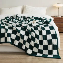 Plüschdecke mit Schachbrettmuster – weicher Überwurf für Sofa und Heimdekoration