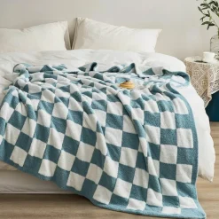 Plüschdecke mit Schachbrettmuster – weicher Überwurf für Sofa und Heimdekoration