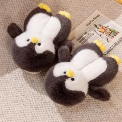 Plüsch-Hausschuhe „Happy Penguins“ – bequemes, gemütliches Schuhwerk
