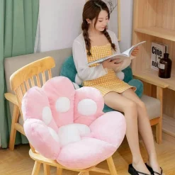 Plüschkissen mit Katzenpfotenmotiv – süßes, buntes Sitzkissen für Haustiere