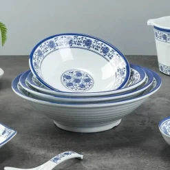 Porzellan-Geschirrset - Blau-weißes Imitationsgeschirr