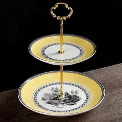 Porzellan-Geschirrset - Teller, Tassen, Schüsseln, Tabletts