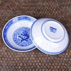 Porzellangeschirr-Set mit Drachenmuster – Blau-weiße Essteller