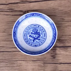 Porzellangeschirr-Set mit Drachenmuster – Blau-weiße Essteller