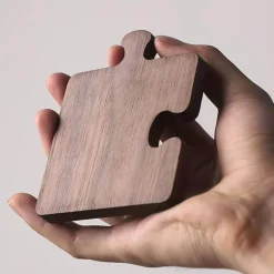 Puzzle-Untersetzer aus Walnussholz – einzigartige Getränkeuntersetzer aus Holz