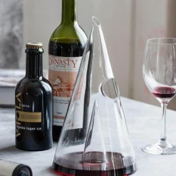 Pyramiden-Weindekanter aus Glas – elegante Weinkaraffe