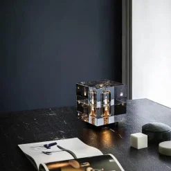 Quadratische Kristall-Tischlampe – Elegante, moderne Leuchte