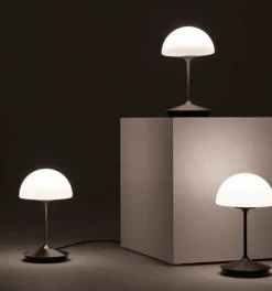 Quantum Beam Table Lamp - Modern LED Desk Light