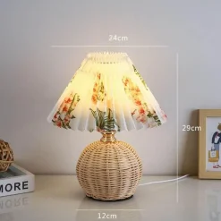 Rattan-Tischlampe – Stilvolles Beleuchtungsdekor für Zuhause