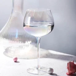 Regenbogen-Rotweinglas-Set – Bunte Cocktailkelche für die Hausbar