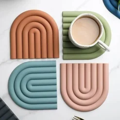 Regenbogen-Untersetzer-Set aus Silikon – hitzebeständige Tischsets für die Küche