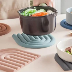 Regenbogen-Untersetzer-Set aus Silikon – hitzebeständige Tischsets für die Küche