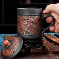 Reisebecher mit Drachen-Phönix-Motiv – Isoliertes Kaffeegeschenk
