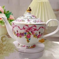 Retro-Tee-Kaffee-Set – Vintage-Kanne, Tasse und Untertasse für die Küche zu Hause