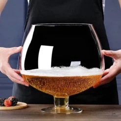Riesen-Partyglas – Kreative Trinkgefäße für Feiern