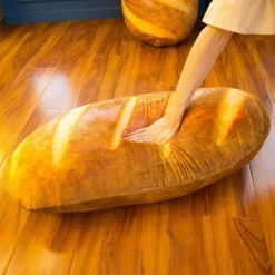 Riesiges Brot-Plüschkissen - Dekoratives Lebensmittelkissen