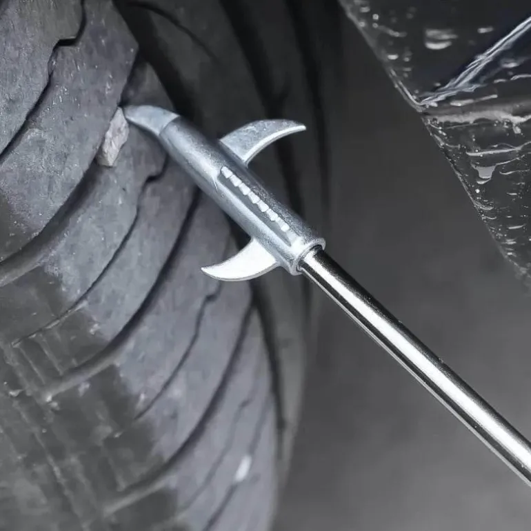 Rillenreinigerrad - Präzisions-Schmutzlöser für Autos