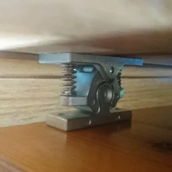 Robuster Schubladenriegel – solide Türschloss-Hardware