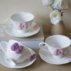 Rosa Porzellan-Teeservice – Hochwertige Kaffeetassen und Untertassen aus Keramik