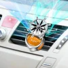 Rotierender Auto-Lufterfrischer – Aromatherapie-Duftdiffusor für die Autolüftung