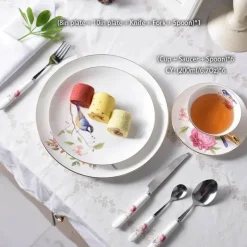 Royal Bone China Geschirrset - Europäischer Pastoralstil mit Besteck