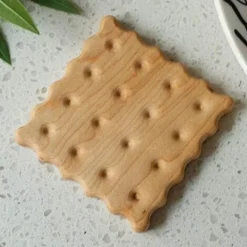 Rustikale Holzuntersetzer - Bauernhaus-Küchendekor