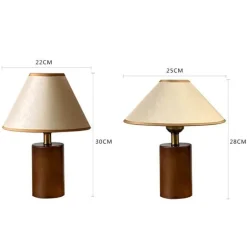 Rustikale Tischlampe - Vintage Holzsockel Beleuchtung Dekor