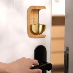 Rustikale Türklingel aus Holz – Waldlied, Heimdekoration