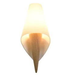 Rustikale Wandlampe aus Massivholz – Vintage-Beleuchtung für Zuhause