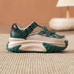 Sandalen mit dicker Sohle – bequemes Freizeitschuhwerk für den ganzen Tag