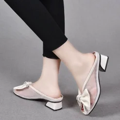 Sandalen mit Schleife – bequeme Sommer-Absätze