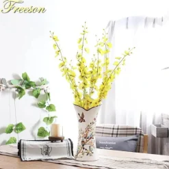 Schmetterlingsvase aus Porzellan – elegantes florales Keramikdekor