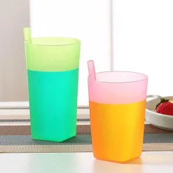 Schnabeltasse für Kinder mit integriertem Strohhalm – Easy Drink Mug