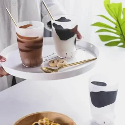 Schnapsglas mit Katzenpfote – Neuartiger Katzenkrallenbecher