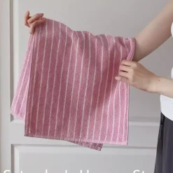 Schnelltrocknendes Ananas-Handtuch – Tropisches Strandhandtuch