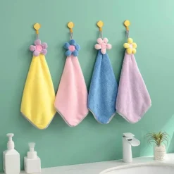 Schnelltrocknendes Handtuch aus Korallenfleece – weich, saugfähig und ideal für den täglichen Gebrauch