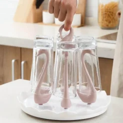 Schwanenglasbecher mit automatischem Abtropfsieb – Elegantes Trinkgeschirr