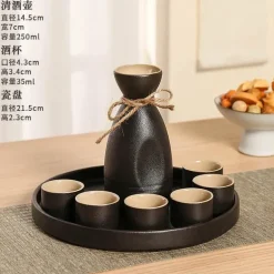 Schwarzer Weinwärmer aus Keramik für Sake – handgefertigtes japanisches Design