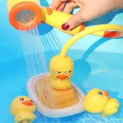 Schwimmendes Sprinkler-Badespielzeug in Entenform – lustiges Wasserspiel für Kinder