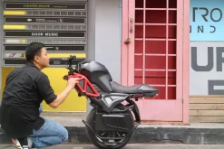 Selbstbalancierendes elektrisches Einrad - Smart Scooter