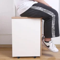 Selbstklebende Möbelrollen – Kompakte Mobilitätslösung